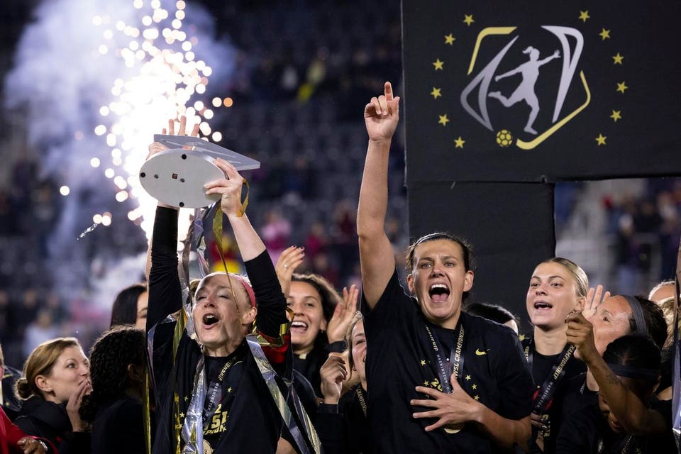 Kansas City Current v Portland Thorns FC - 2022 NWSL Championship