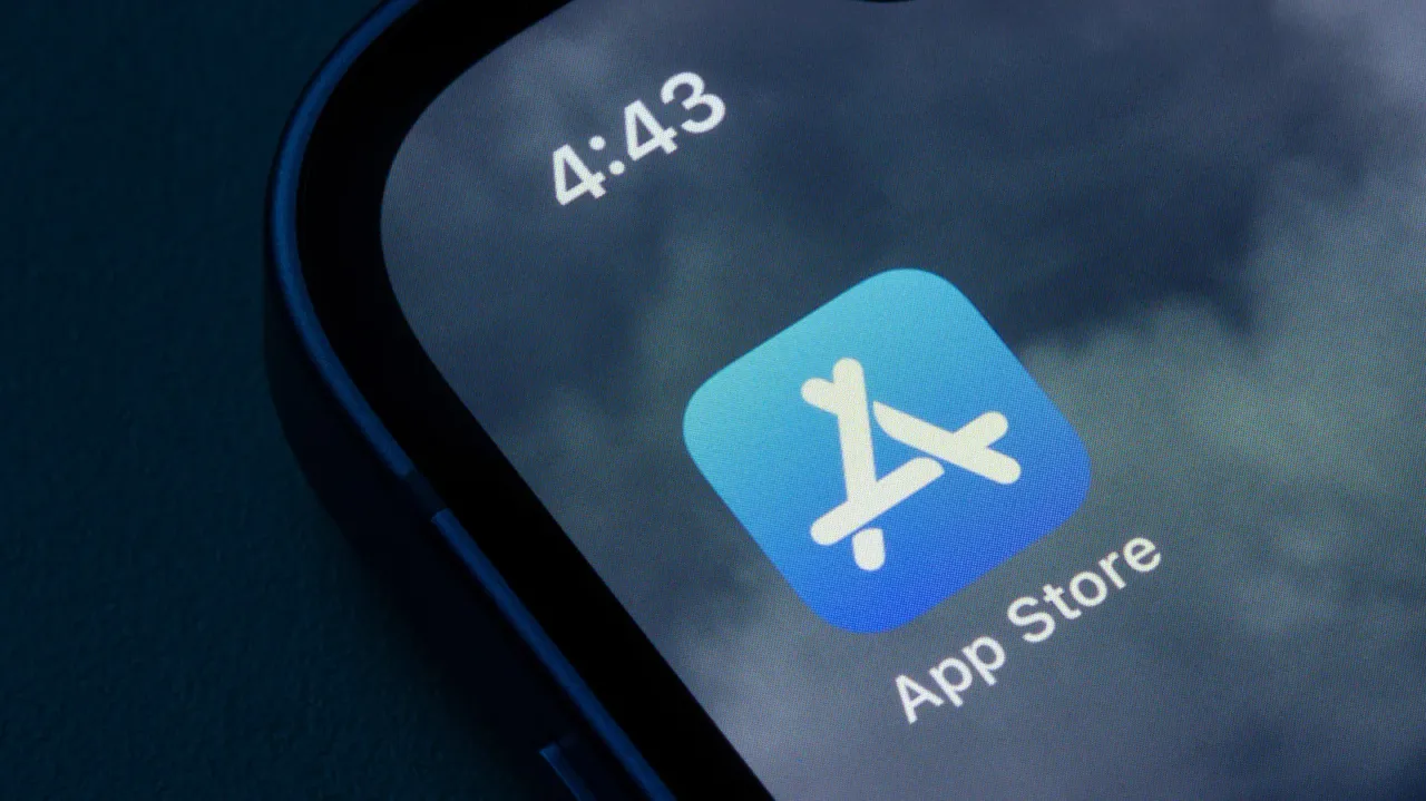 اپل قوانین اپ استور را برای مقابله با برنامههای برهنهسازی با هوش مصنوعی سختتر کرد