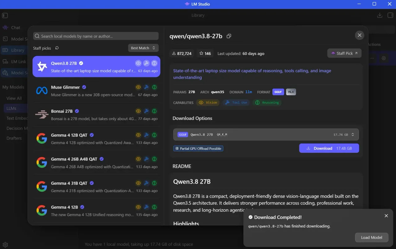 نمایش صفحه مدل Qwen3.8 با ۲۷ میلیارد پارامتر در محیط LM Studio همراه با فهرست گزینههای دانلود